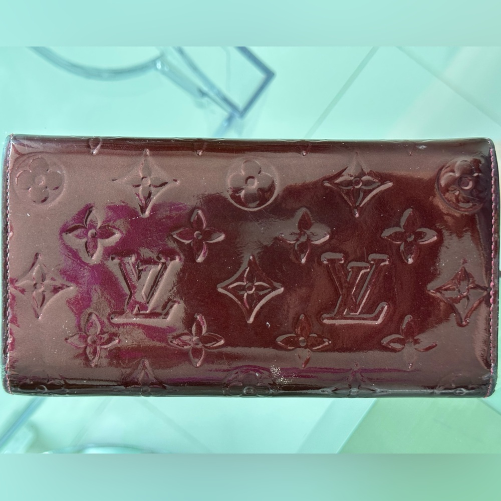 Louis Vuitton Burgundy Wallet with Signature Monogram - Picture 4 of 14